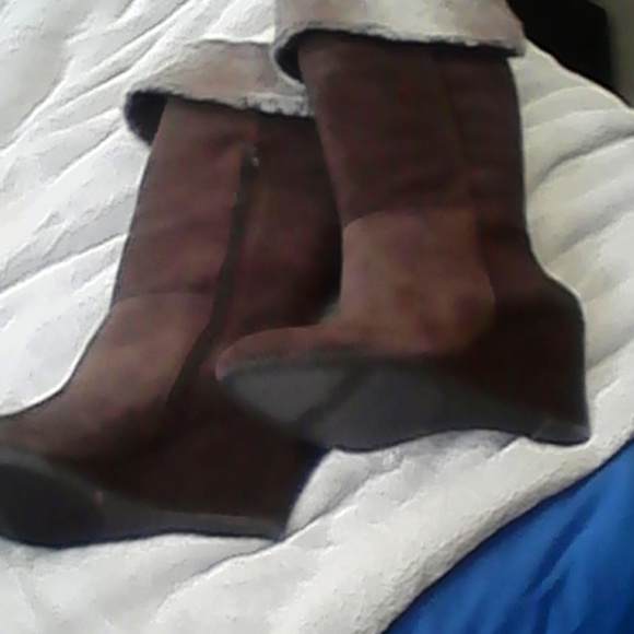 BCBG Dress boots NWOT in original box - Picture 4 of 4